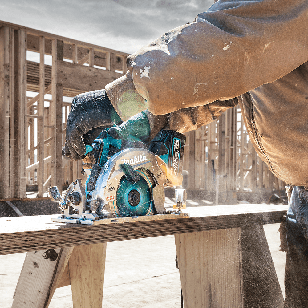 40V max XGT Brushless Cordless 6-1/2" Circular Saw Kit with AWS Capable (4.0 Ah) Alt 17 - Image