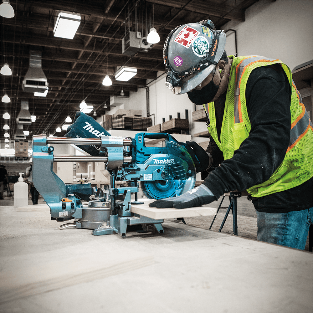 40V max XGT Brushless Cordless 8-1/2" Dual-Bevel Sliding Compound Miter Saw Kit with AWS Capable (4.0 Ah) Alt 10 - Image