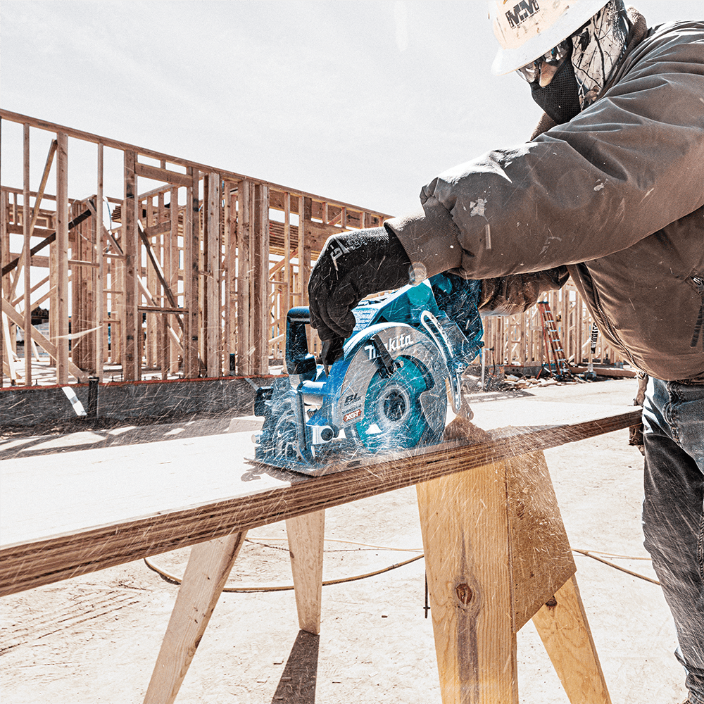 40V max XGT Brushless Cordless Rear Handle 7-1/4" Circular Saw Kit (4.0 Ah) Alt 14 - Image