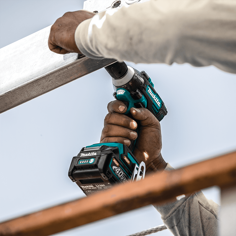 40V max XGT Brushless Cordless 4-Speed 1/2" Square Drive Impact Wrench Kit with Detent Anvil (2.5 Ah) Alt 6 - Image