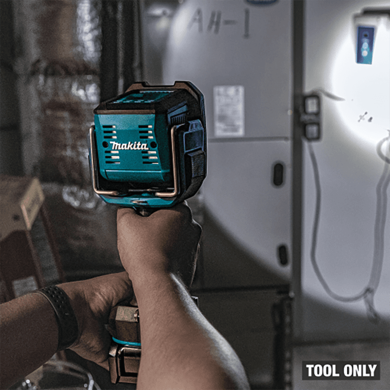 40V Max XGT Cordless L.E.D. Flashlight/SpotLight Alt 10 - Image