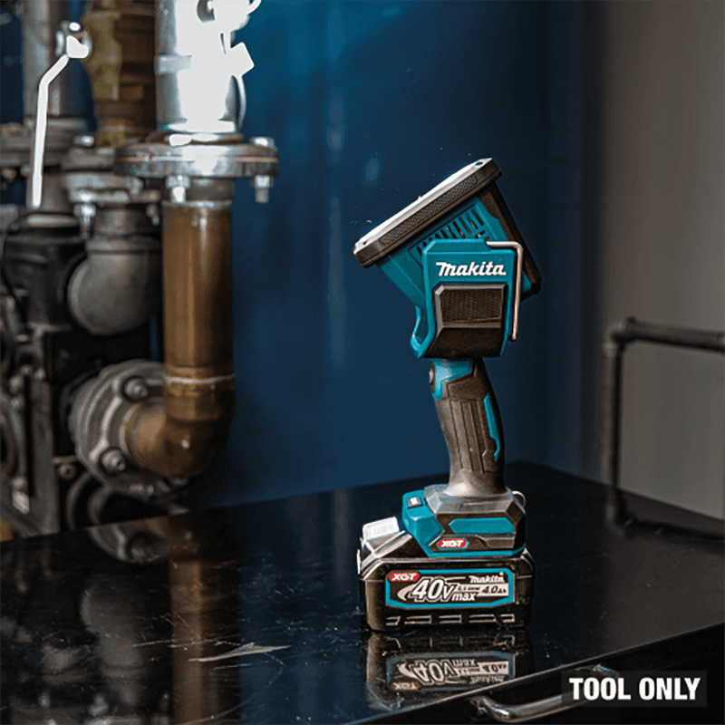 40V Max XGT Cordless L.E.D. Flashlight/SpotLight Alt 15 - Image