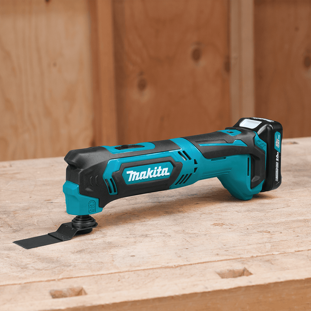 12 V Max CXT Lithium-Ion Cordless Oscillating Multi-Tool Kit (2.0Ah) Alt 3 - Image