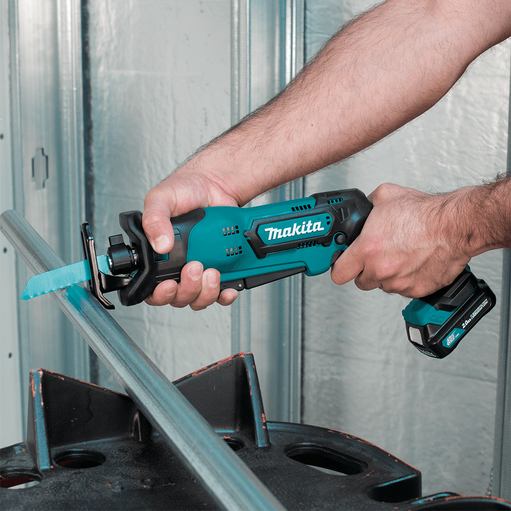 12 V max CXT Lithium-Ion Cordless Recipro Saw Kit (2.0 Ah) Alt 16 - Image