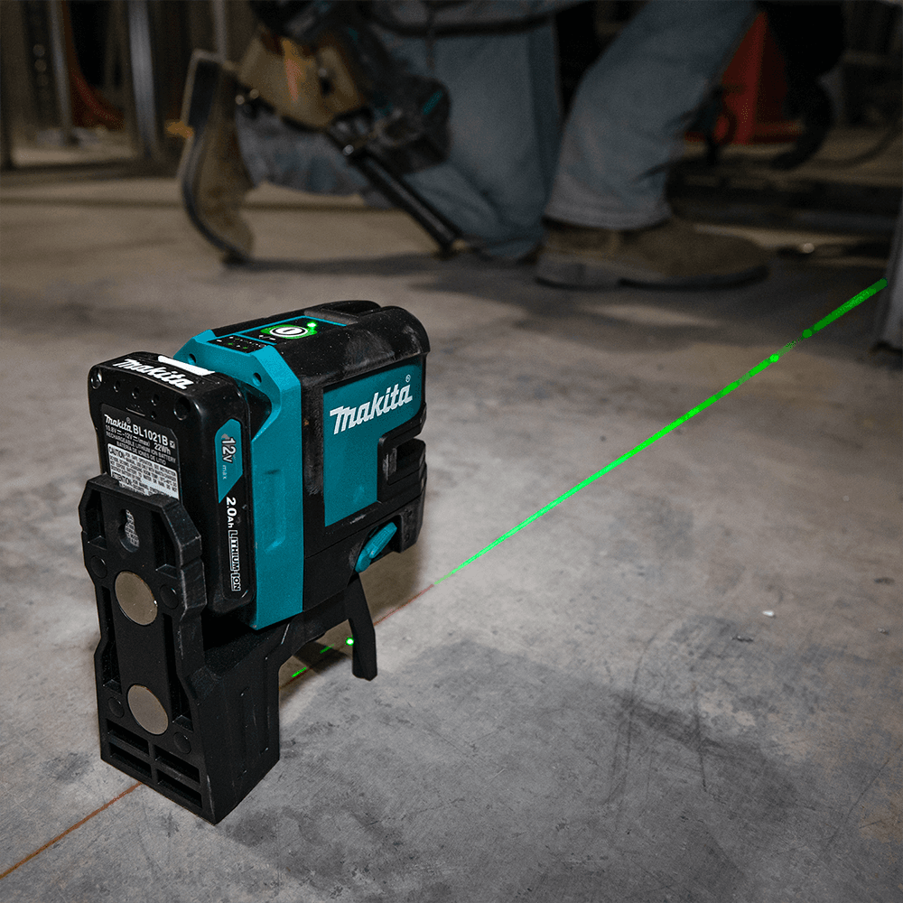 12 V max CXT Lithium-Ion Cordless Self-Leveling Cross-Line/4-Point Green Beam Laser Kit (2.0Ah) Alt 4 - Image