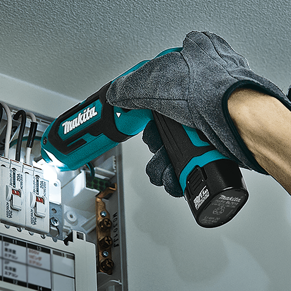 7.2 V Lithium-Ion Cordless Impact Driver Kit Alt 4 - Image