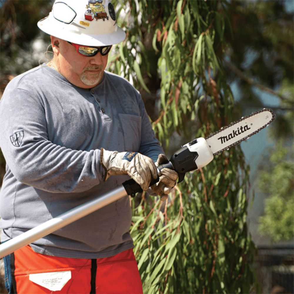 36V LXT Brushless 10" Telescoping Pole Saw Kit, 13' Length (5.0Ah) Alt 20 - Image