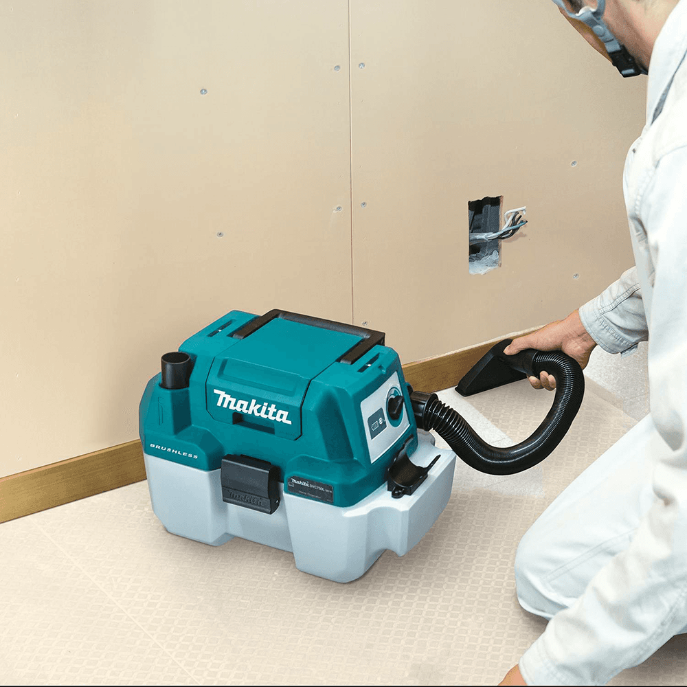 18V LXT Lithium-Ion 2 Gallon HEPA Filter Portable Wet/Dry Dust Extractor/Vacuum Kit (5.0Ah) Alt 14 - Image