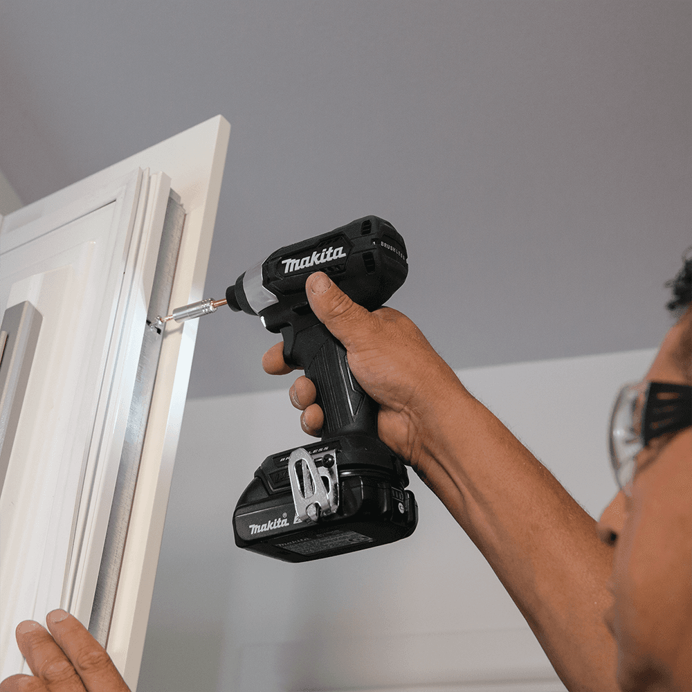 18 V LXT Lithium-Ion Sub-Compact Brushless Cordless Impact Driver Kit (2.0Ah) Alt 5 - Image