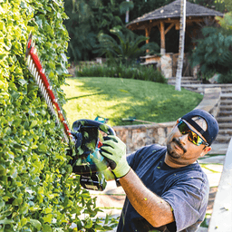 49-3/4" 18V LXT Lithium‑Ion Brushless Cordless Hedge Trimmer Kit (5.0Ah) Alt 14 - Image