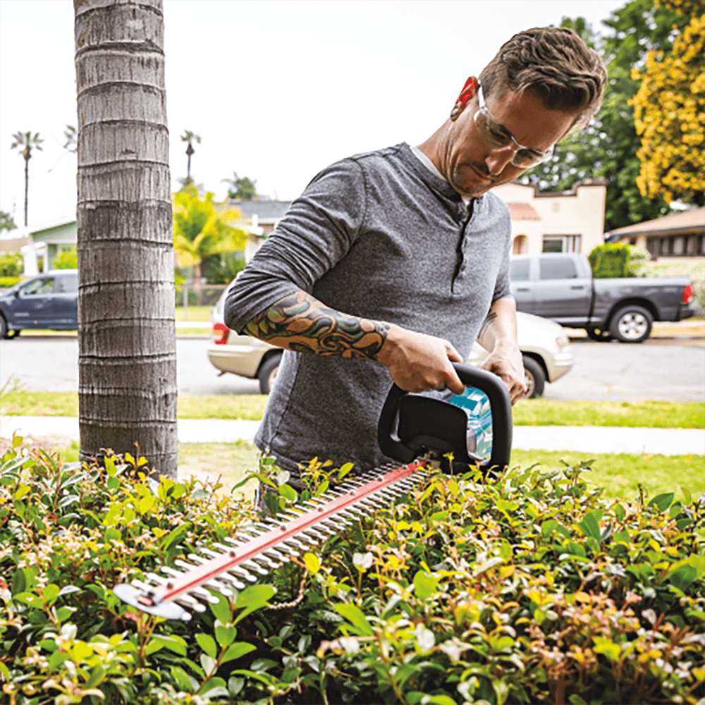 49-3/4" 18V LXT Lithium‑Ion Brushless Cordless Hedge Trimmer Kit (5.0Ah) Alt 15 - Image