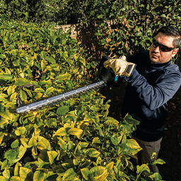 18V LXT Lithium‑Ion Brushless Cordless Hedge Trimmer Kit (4.0Ah) Alt 14 - Image