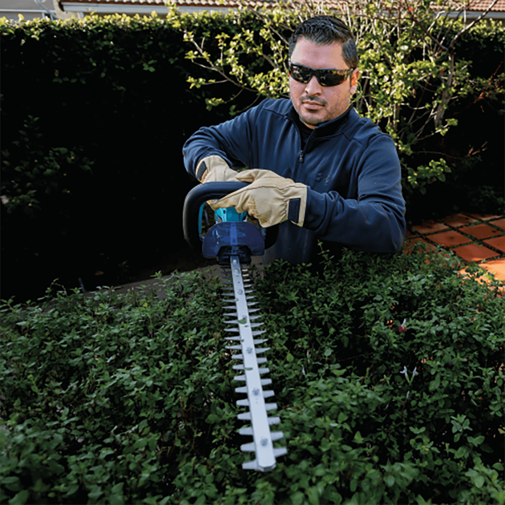 18V LXT Lithium‑Ion Cordless 24" Hedge Trimmer, Tool Only Alt 2 - Image