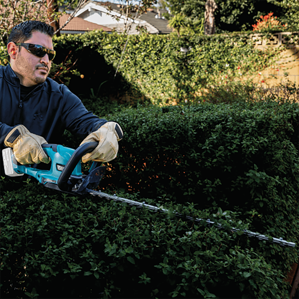 18V LXT Lithium‑Ion Cordless 24" Hedge Trimmer, Tool Only Alt 4 - Image