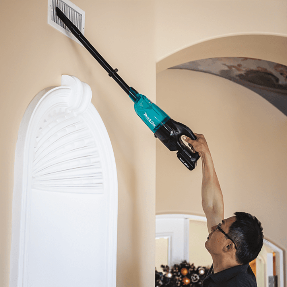 18V LXT Lithium‑Ion Brushless Cordless Compact Stick Vacuum Kit, Trigger with Lock (2.0Ah), Black Alt 7 - Image