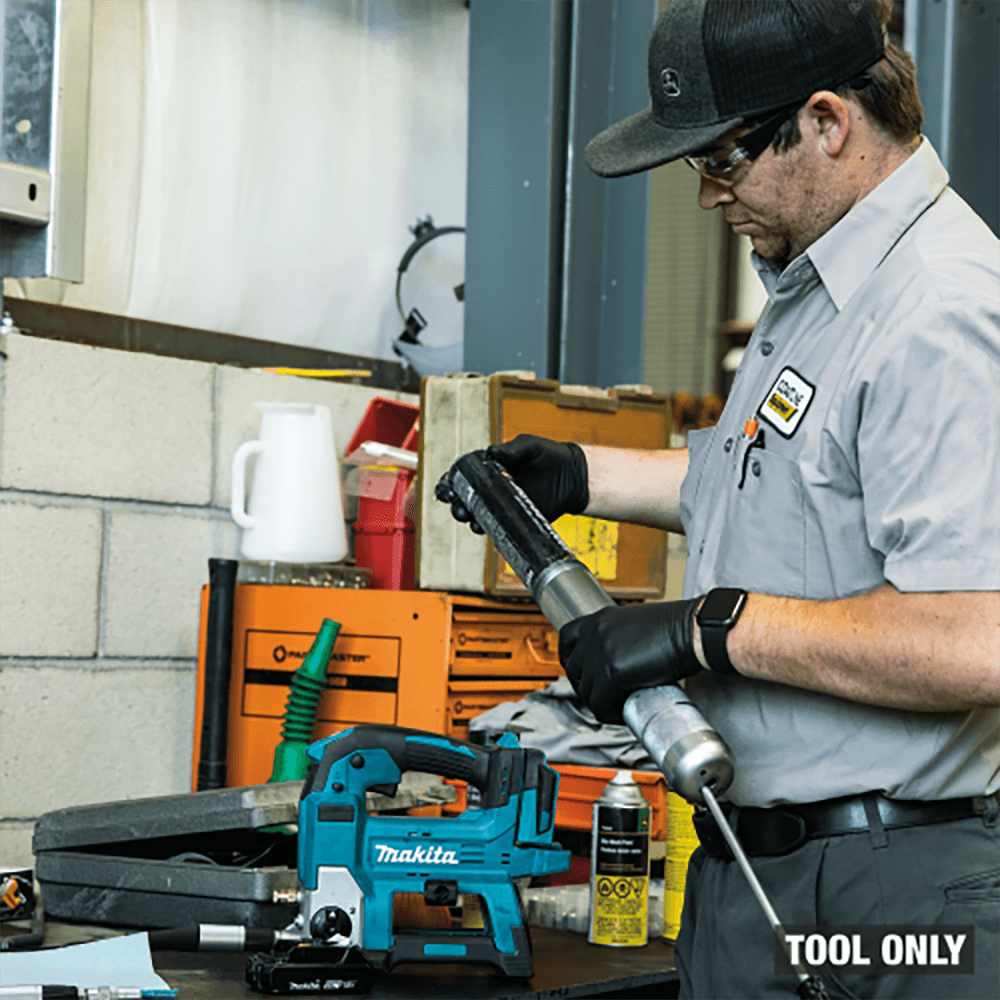 18V LXT Lithium‑Ion Cordless Grease Gun Tool Only Alt 4 - Image