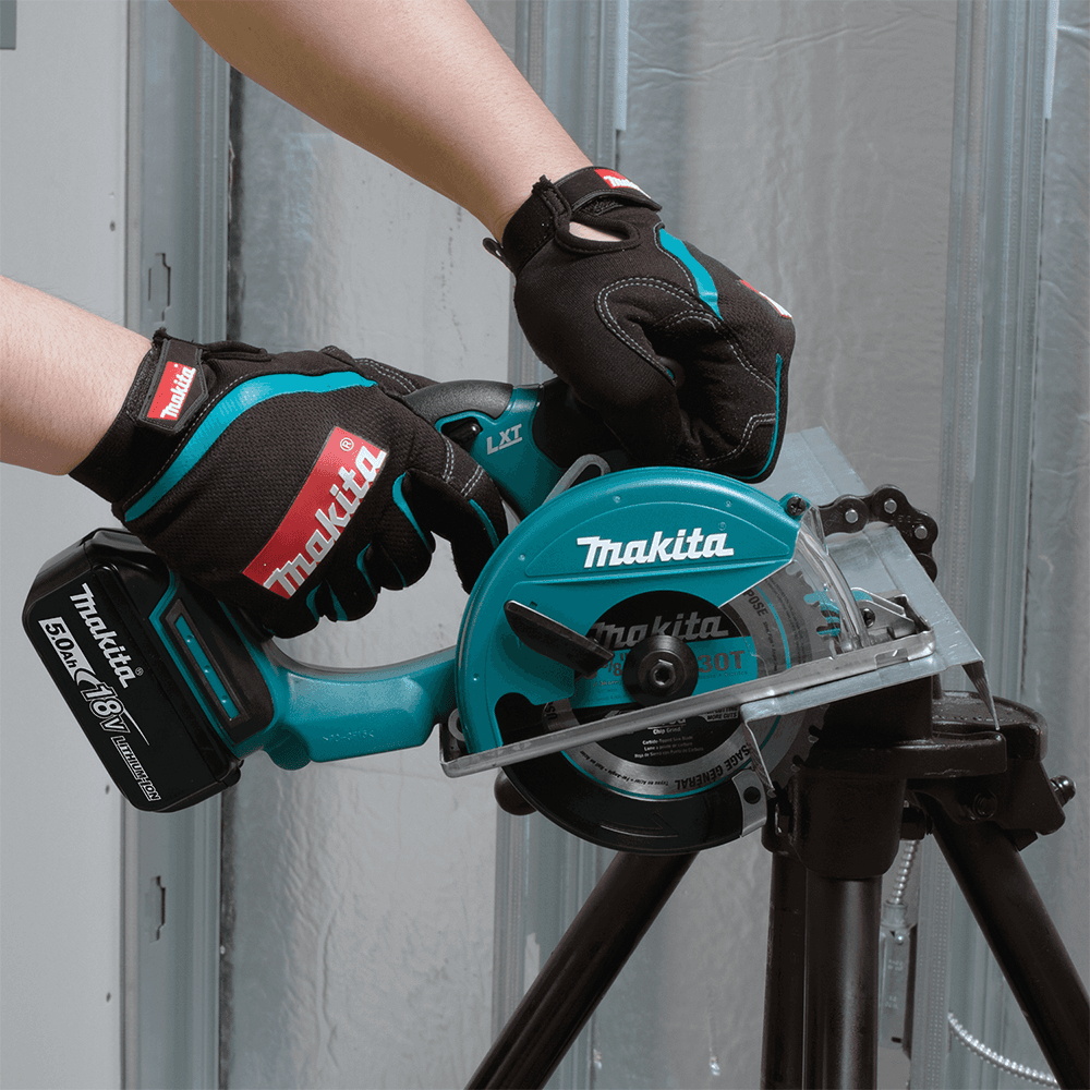 18V LXT Lithium-Ion Cordless 5-3/8" Metal Cutting Saw Kit (5.0Ah) Alt 3 - Image