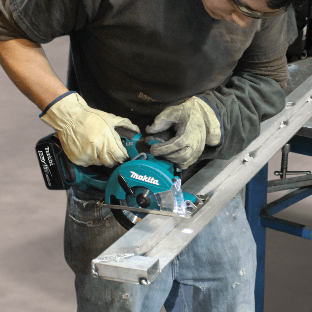 18V LXT Lithium-Ion Cordless 5-3/8" Metal Cutting Saw Kit (5.0Ah) Alt 5 - Image