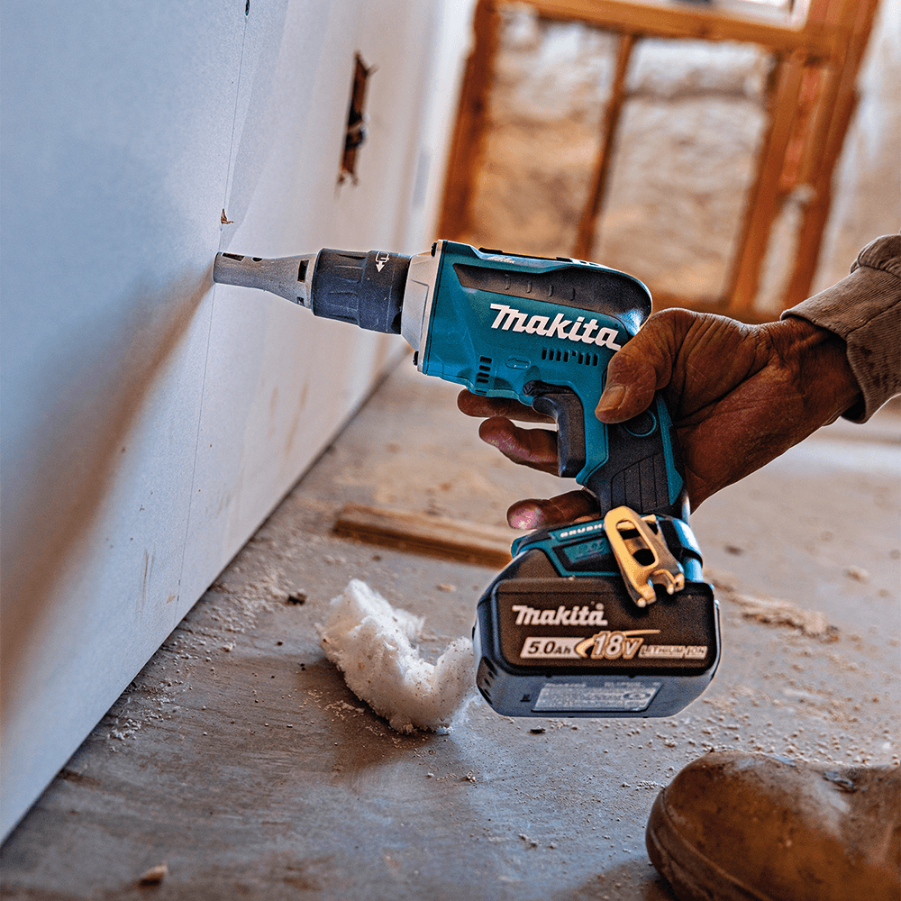 18V LXT Lithium-Ion Cordless 2-Piece Combo Kit (5.0Ah) Alt 10 - Image