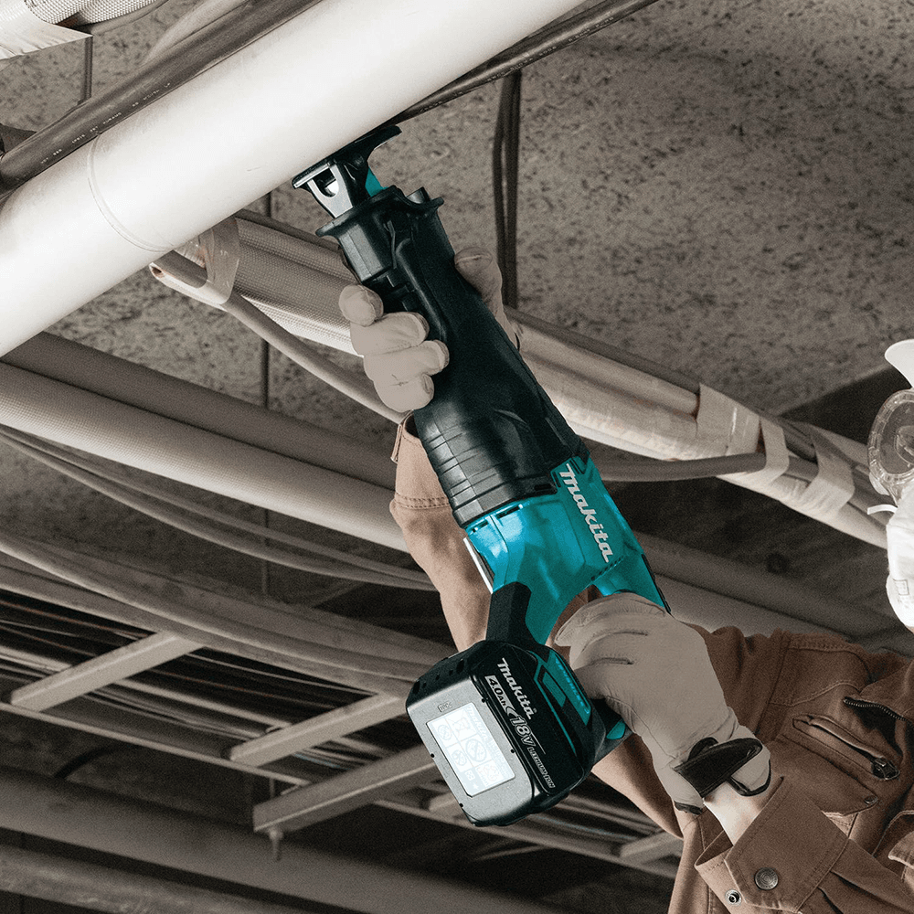 18V LXT Lithium-Ion Brushless Cordless 3-Piece Combo Kit (4.0Ah) Alt 13 - Image
