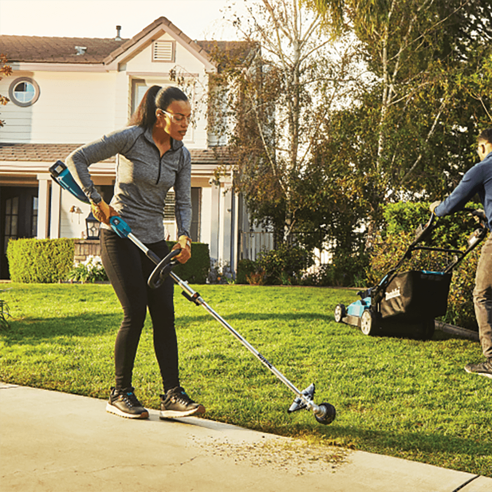 18V LXT Brushless Cordless Couple Shaft Power Head Kit with 13" String Trimmer/20" Hedge Trimmer Attachments (4.0Ah) Alt 6 - Image