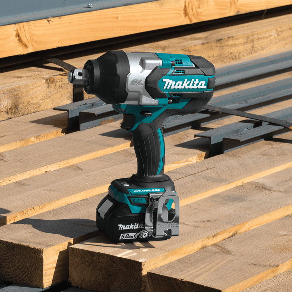 18 V LXT Lithium-Ion Brushless Cordless High-Torque 3/4" Square Drive Impact Wrench Kit with Friction Ring Anvil (5.0Ah) Alt 11 - Image