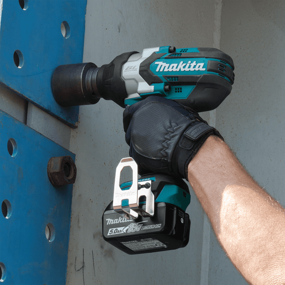 18 V LXT Lithium-Ion Brushless Cordless High-Torque 3/4" Square Drive Impact Wrench Kit with Friction Ring Anvil (5.0Ah) Alt 8 - Image