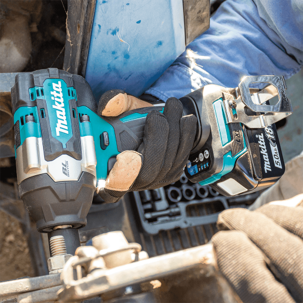 18V LXT Lithium-Ion Brushless Cordless 4-Speed Mid-Torque 1/2" Square Drive Impact Wrench Kit with Detent Anvil (5.0Ah) Alt 11 - Image