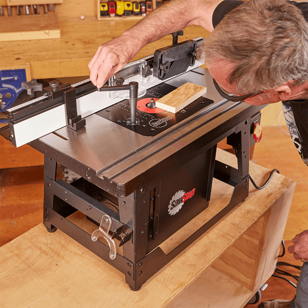SawStop Benchtop Cast Iron Router Table SawStop RT-BT - Alt Image 2