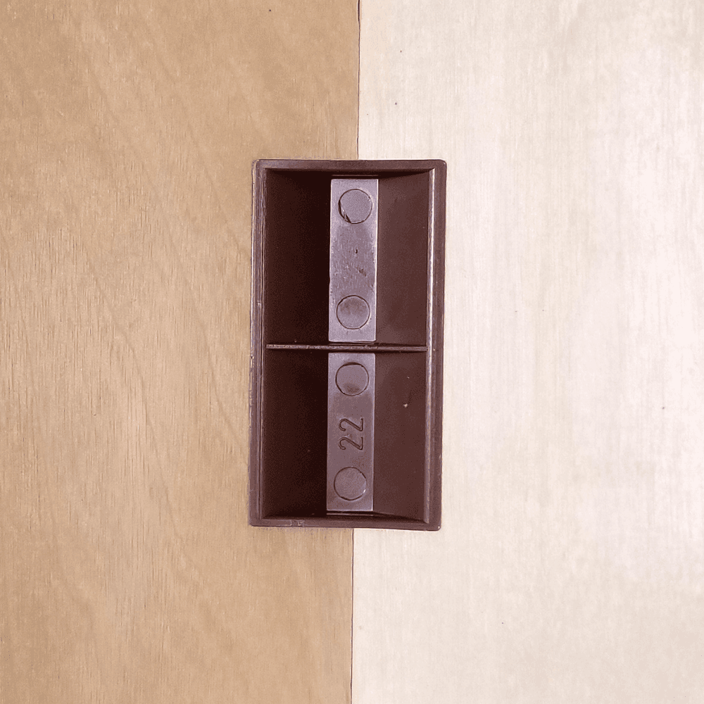 2" x 3/4" HIPS Plastic Coff Glue/Staple Block, Beige - Alt Image 1