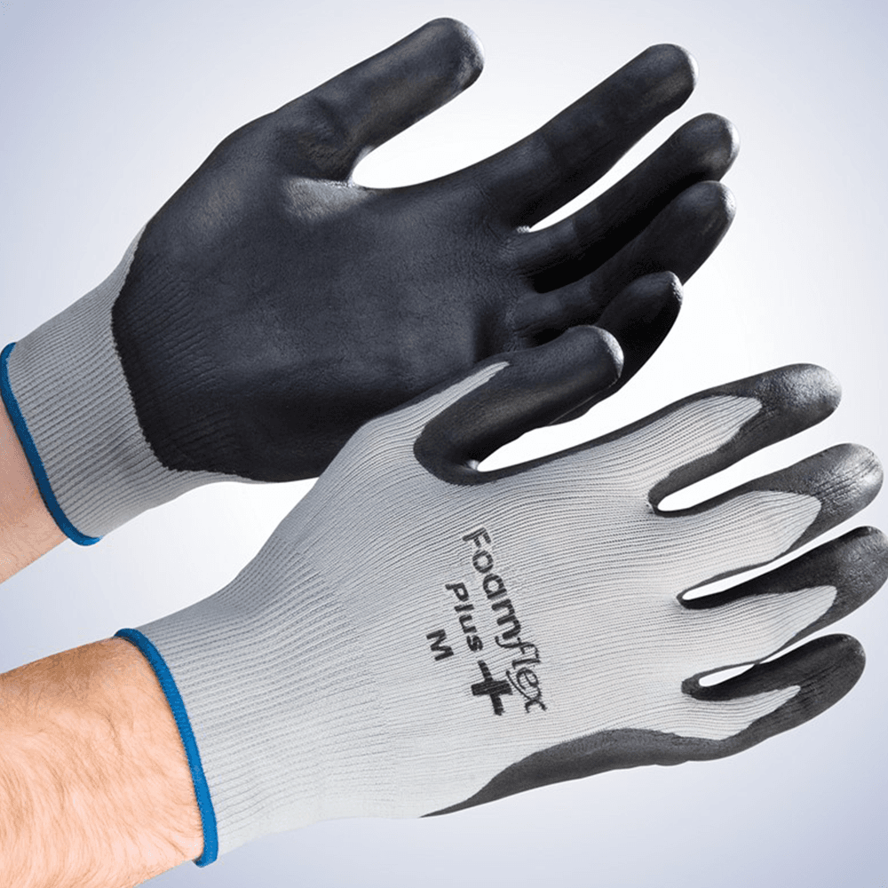 FoamFlex Plus gloves offer optimum grip and dexterity for handling small parts