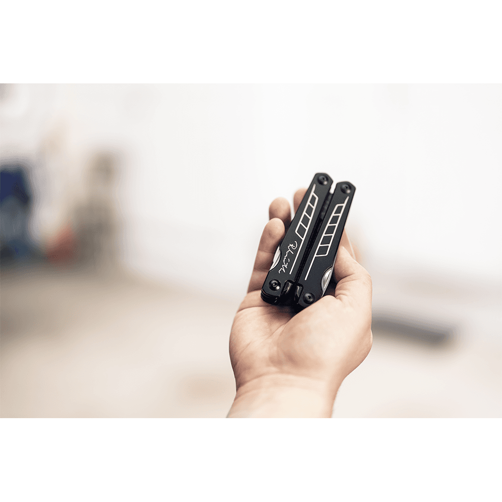 Limited Edition Multi-Tool with Case Alt 11 - Image