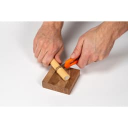 WoodFil® Epoxy 2 Part Hand -Mixable Epoxy Putty Sticks, White  - Detail 2