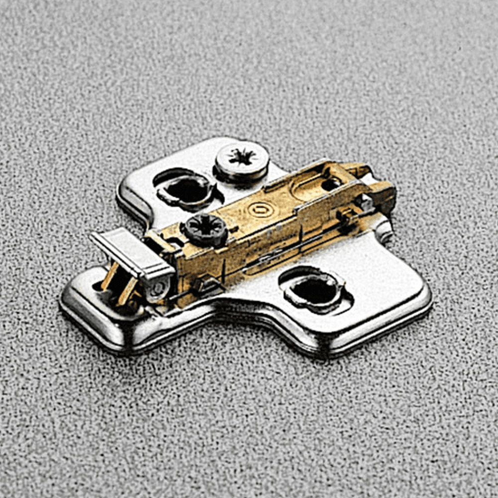 Domi 2-Cam Adjustable Wing Mounting Plate, Steel, Nickel-Plated, Screw-On, 6mm