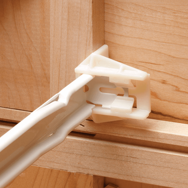 1-3/8" V-Notch Side Mount Peninsula Bracket