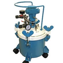 2 Gallon Pressure Pot with Dual Regulators