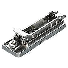 Domi Snap-On 2-Cam Adjustable Straight Mounting Plate, Nickel-Plated, Dowelled