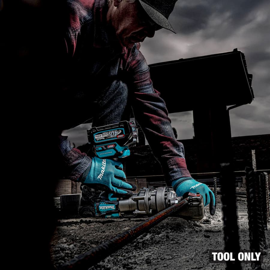 Makita GCS01ZK Action Shot 1