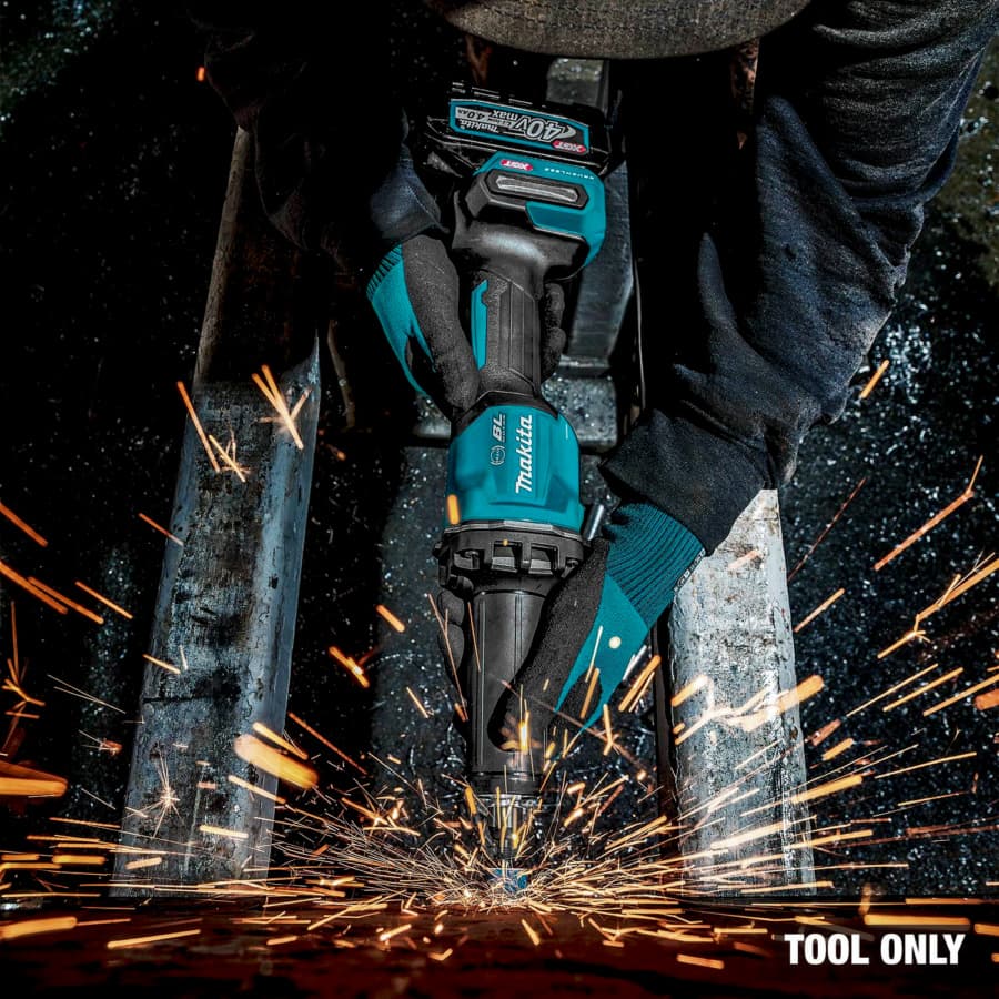 Makita GDG02Z Action Shot 1