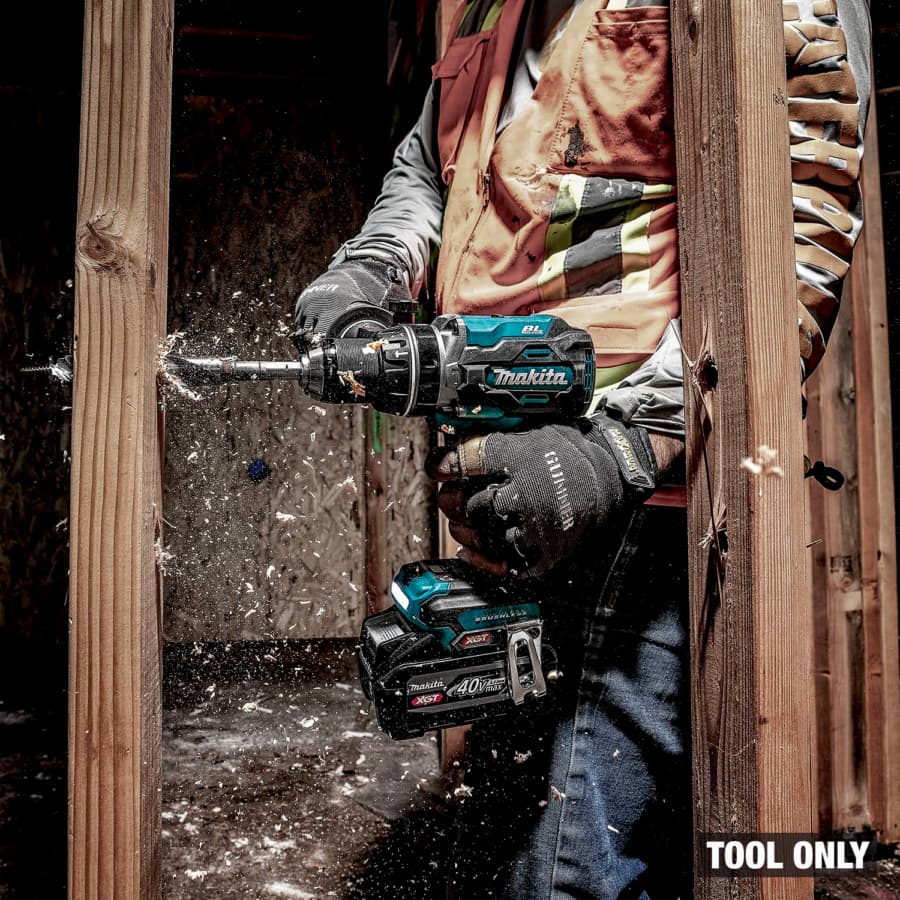 Makita GPH03Z Action Shot 2