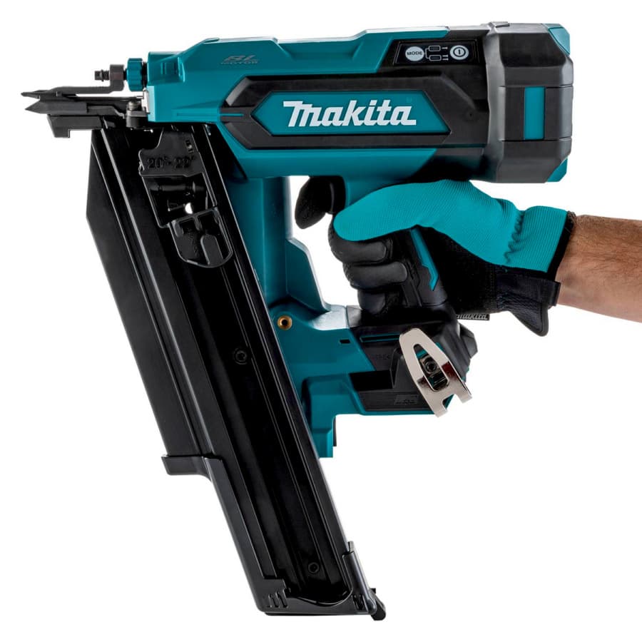 Makita XNB03Z Feature Shot (ergonomics)