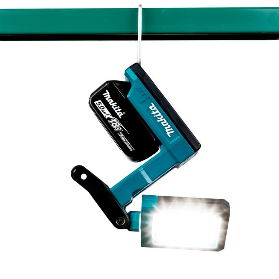 Makita DML819 (hanging light on)