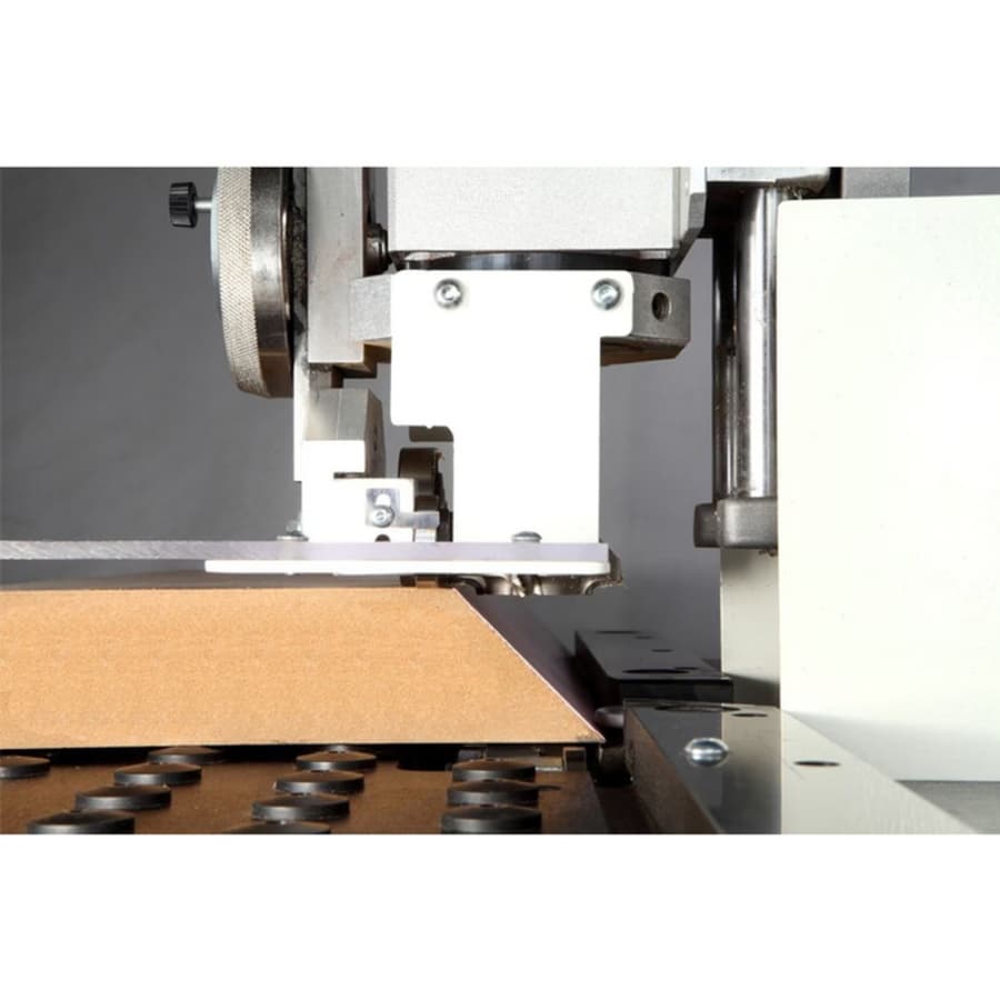 SCM Minimax T 20 Manual Trimming Machine, detail 2