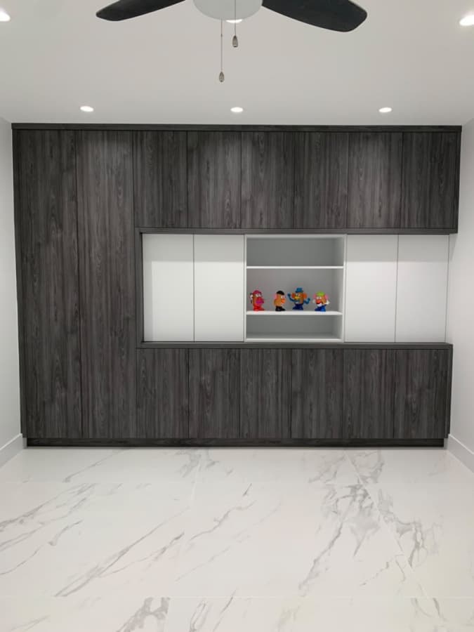 SALT High Pressure Laminate, GSDS7 Pecan Scuro, Sand Oak Finish, lifestyle 3