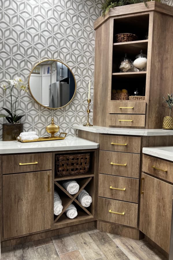SALT High Pressure Laminate, GSD17 Canyon Oak, Artwood Finish, lifestyle 2