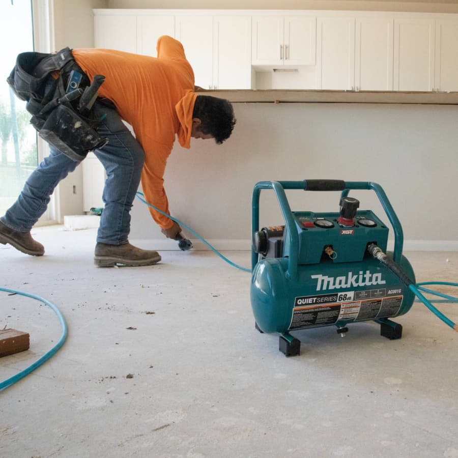 Makita Air Compressor 40V max XGT® Lithium-Ion Cordless Brushless Motor, 135 psi (Bare Tool) - AC001GZ, detail 1