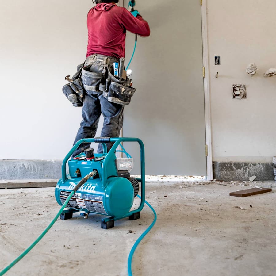 Makita Air Compressor 40V max XGT® Lithium-Ion Cordless Brushless Motor, 135 psi (Bare Tool) - AC001GZ, detail 3
