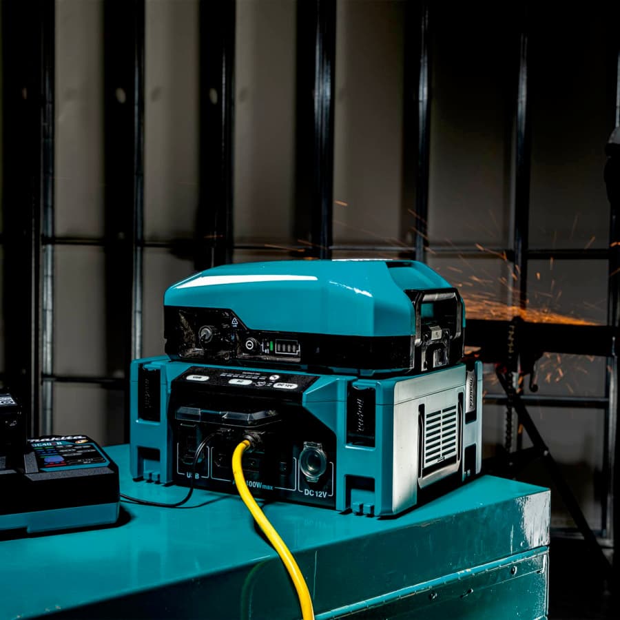 Makita 40V max ConnectX Portable Power Station - BAC01, detail 3