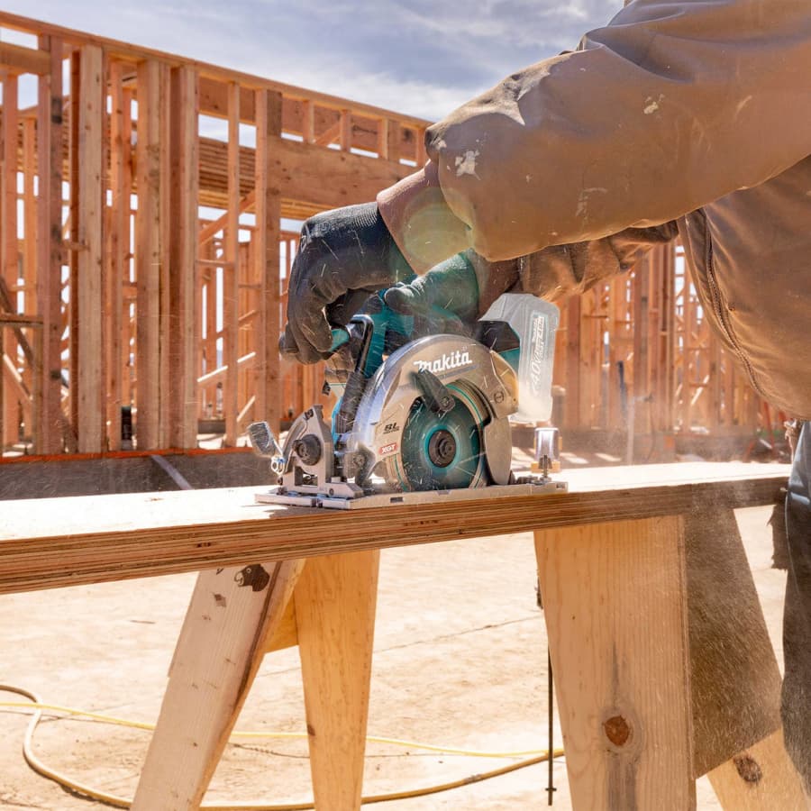 Makita 6-1/2" Circular Saw 5/8" Arbor with 40V max XGT® Lithium-Ion Cordless Brushless Motor, Bare Tool, Top handle, GSH05Z, detail 3