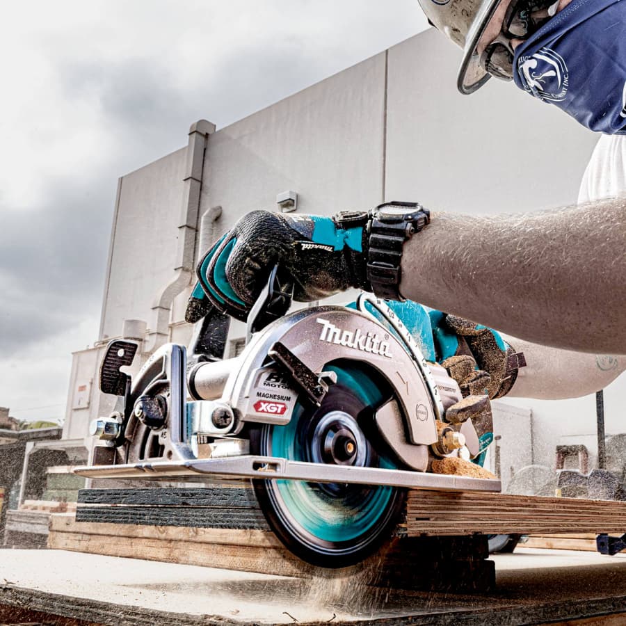 Makita 7-1/4" Circular Saw 5/8" Arbor with 40V max XGT® Lithium-Ion Cordless Brushless Motor, 4.0 Ah Battery Included, Rear handle, GSR01M1, detail 1
